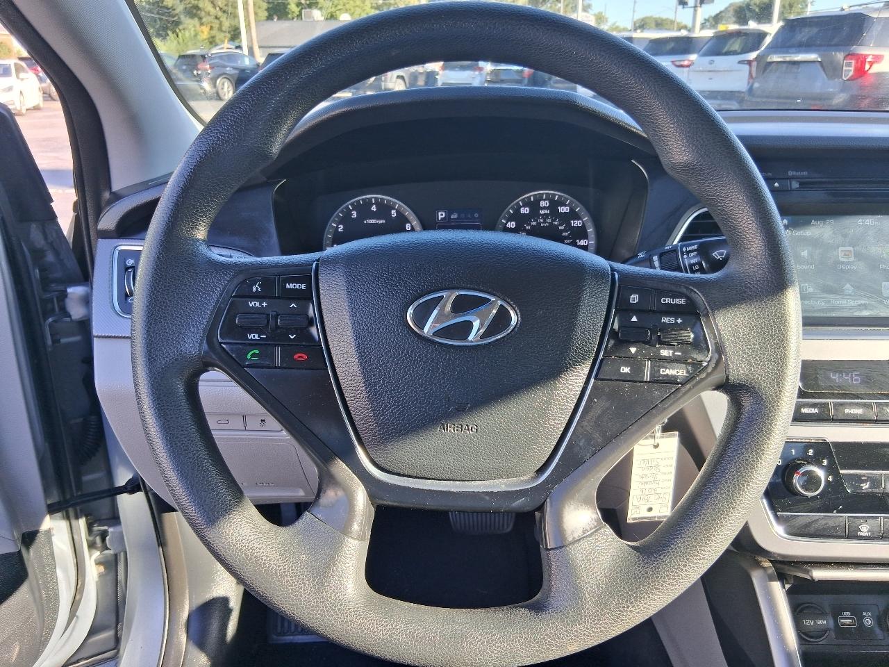 Hyundai Sonata 4dr Sdn 2.4L SE 2016