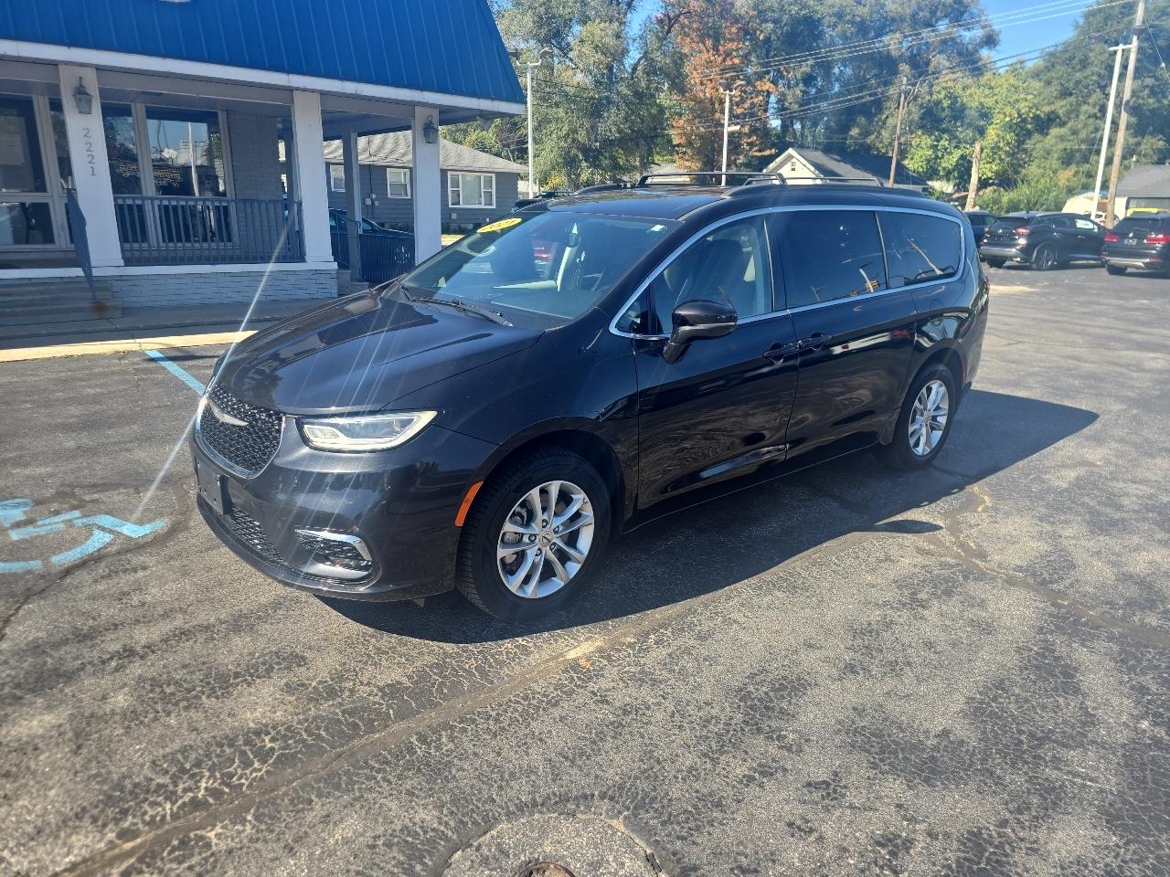 Chrysler Pacifica Touring AWD 2021