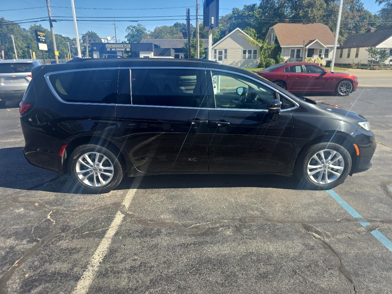Chrysler Pacifica Touring AWD 2021