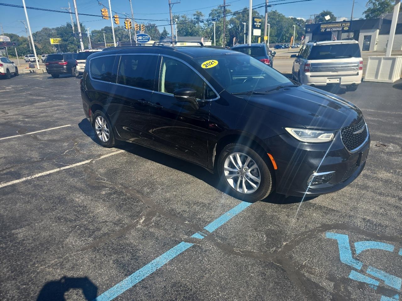 Chrysler Pacifica Touring AWD 2021