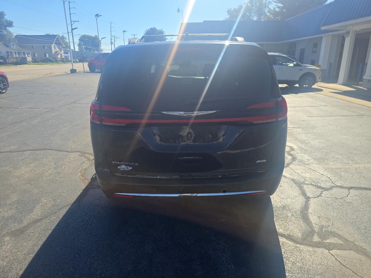 Chrysler Pacifica Touring AWD 2021