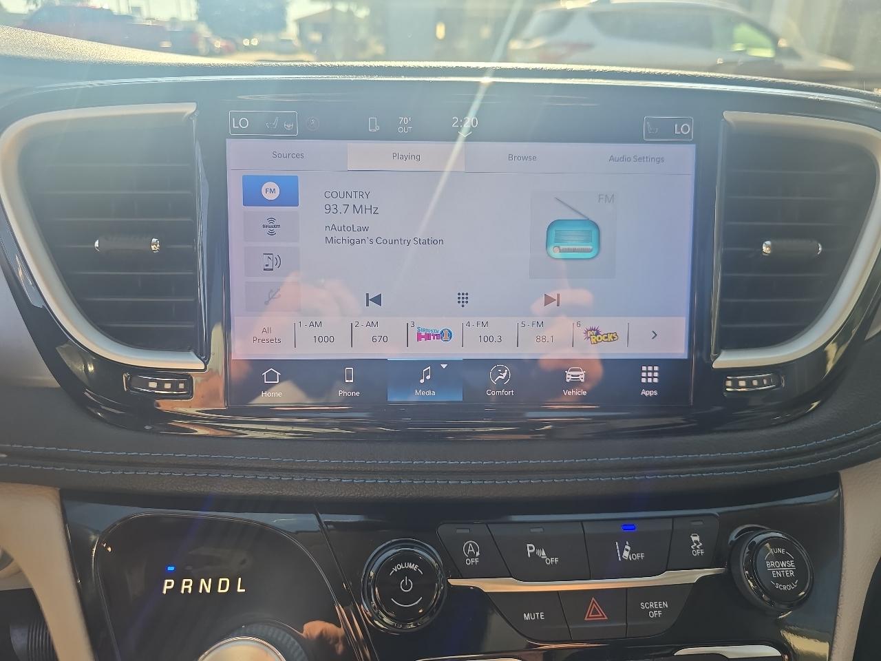 Chrysler Pacifica Touring AWD 2021
