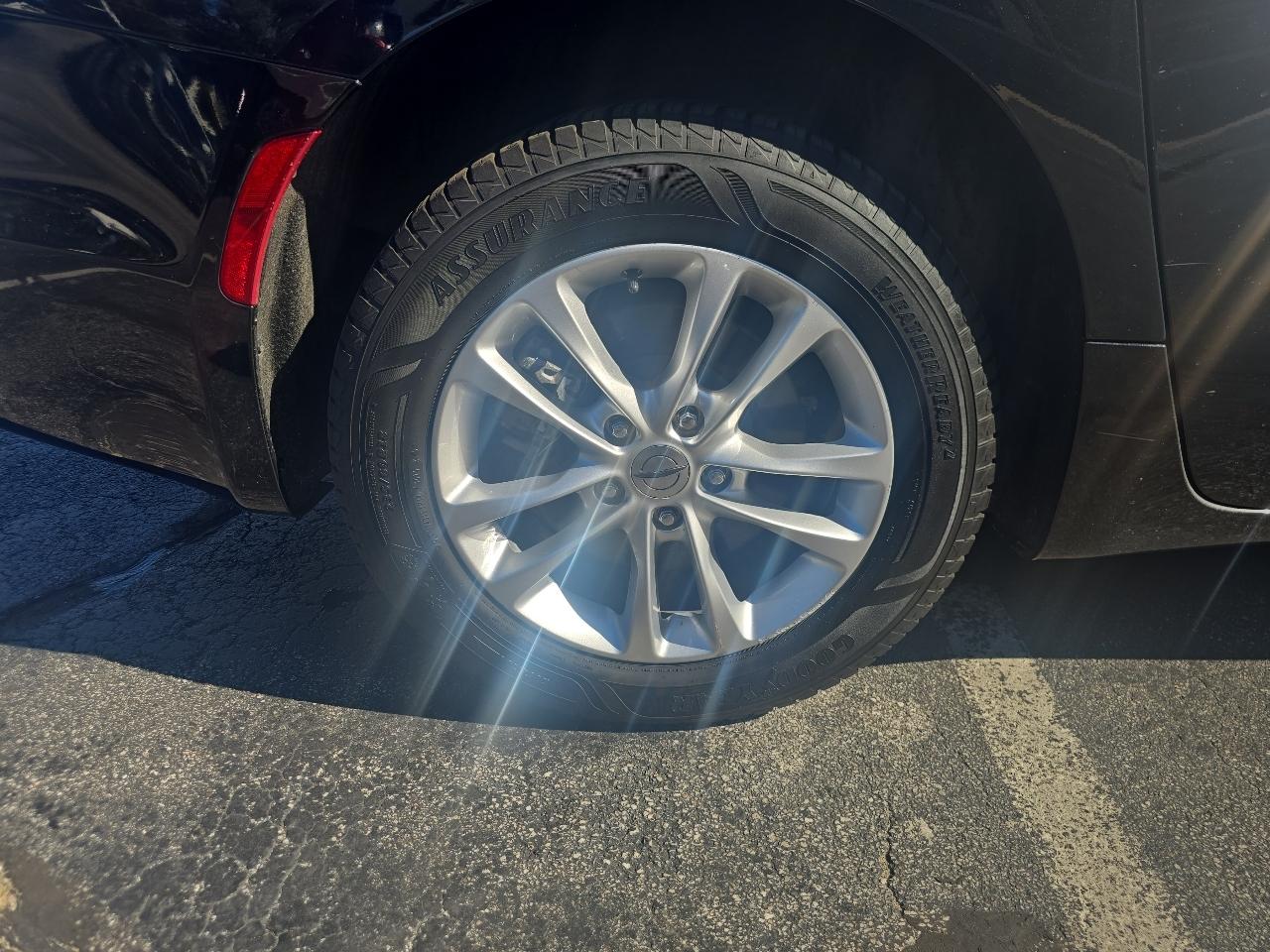 Chrysler Pacifica Touring AWD 2021