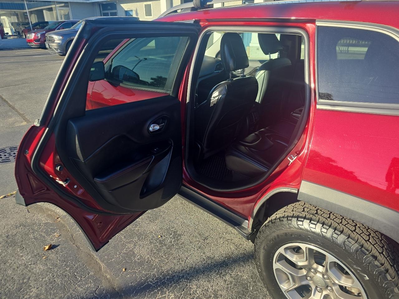 Jeep Cherokee Trailhawk 4x4 2020