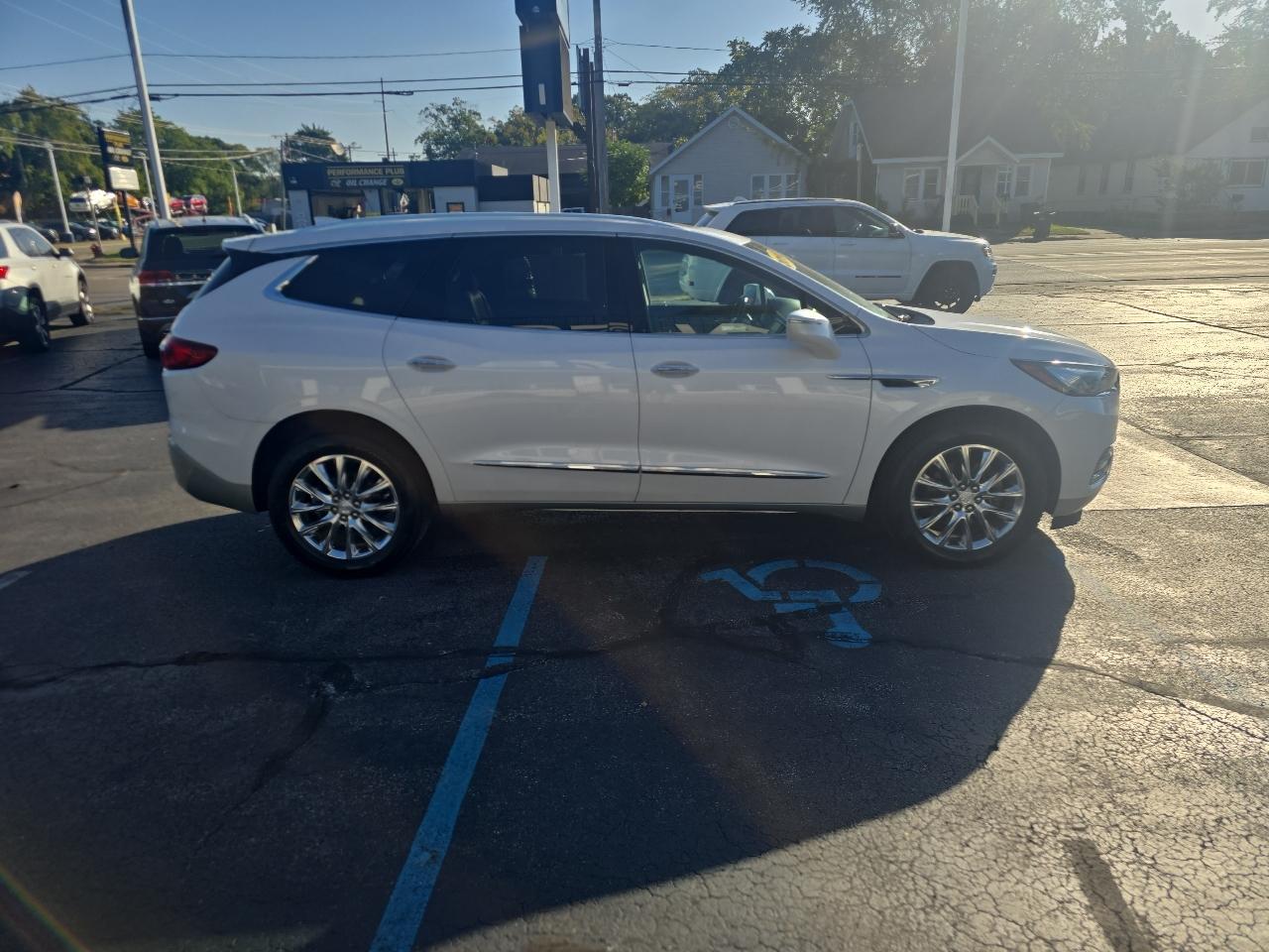 Buick Enclave AWD 4dr Premium 2018