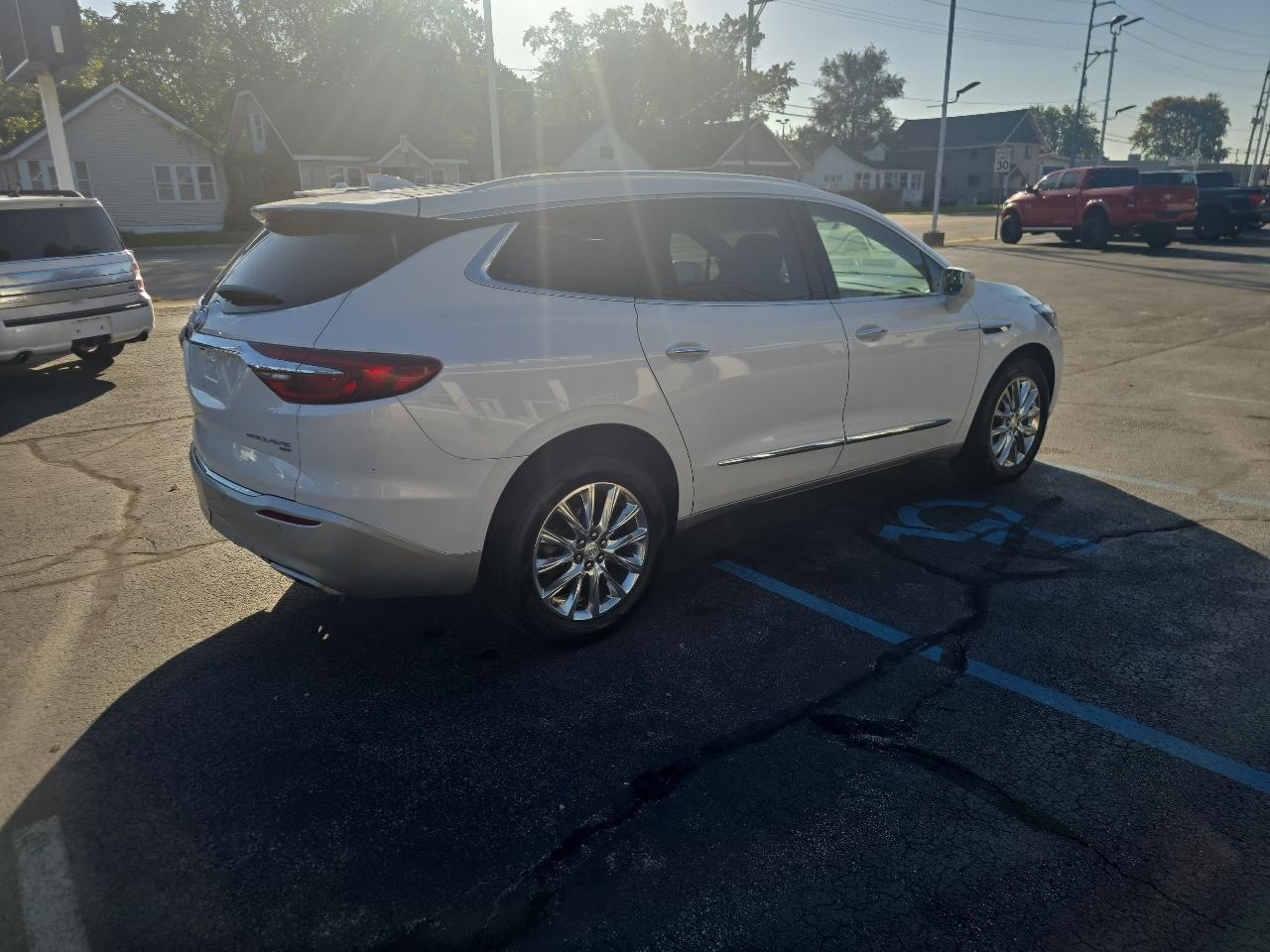 Buick Enclave AWD 4dr Premium 2018