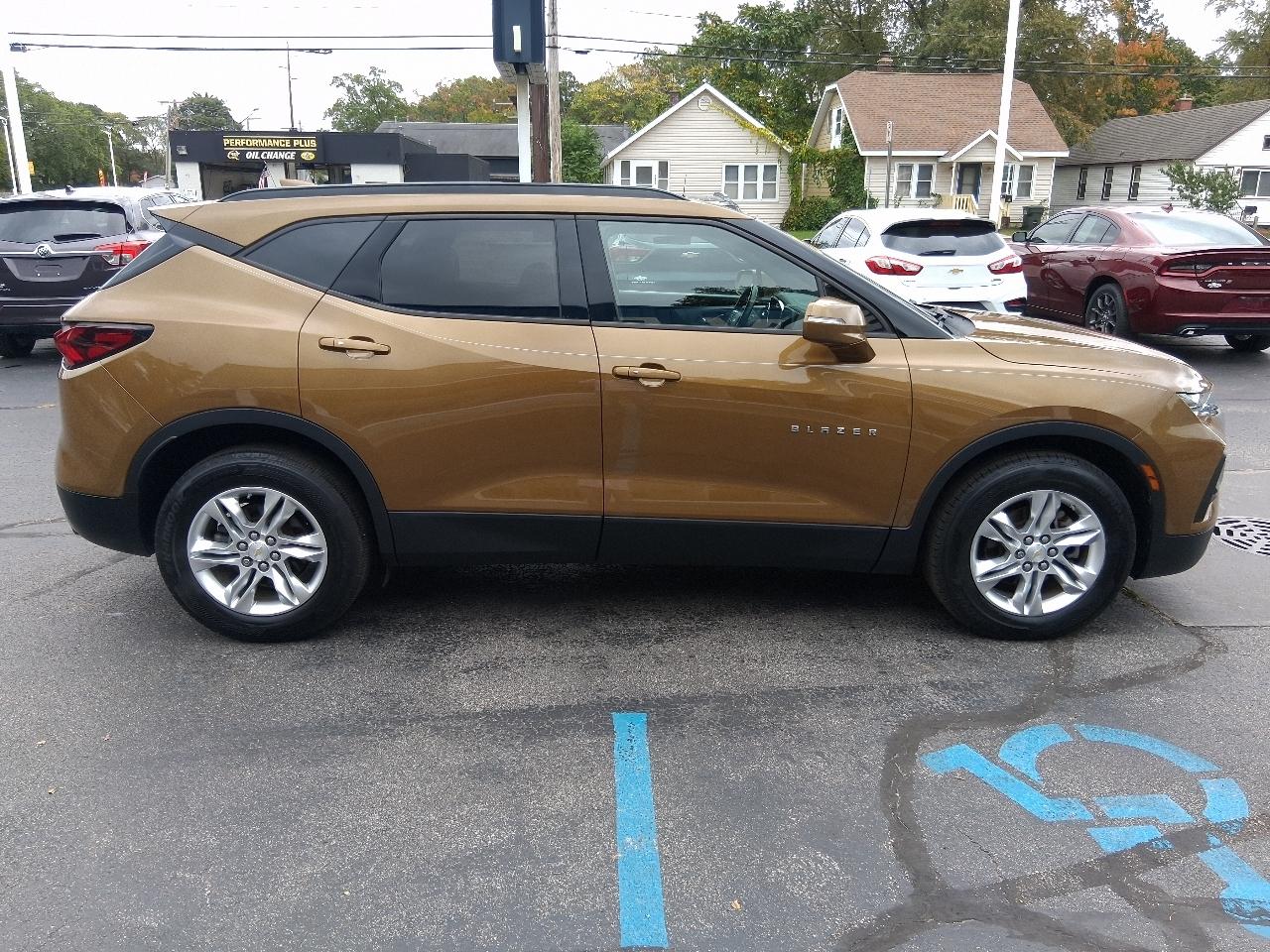 Chevrolet Blazer AWD 4dr w/2LT 2019