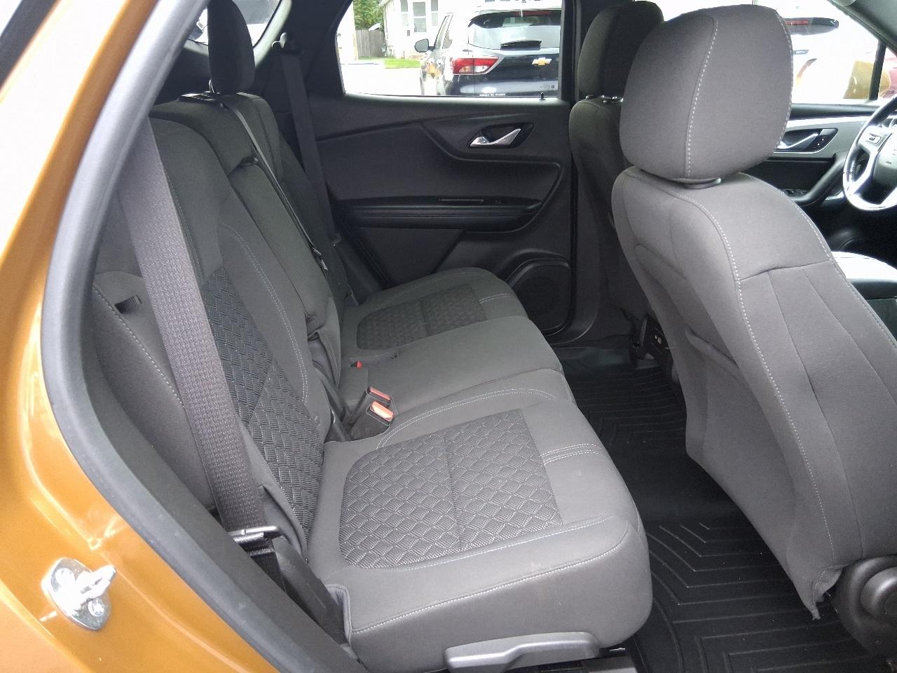 Chevrolet Blazer AWD 4dr w/2LT 2019