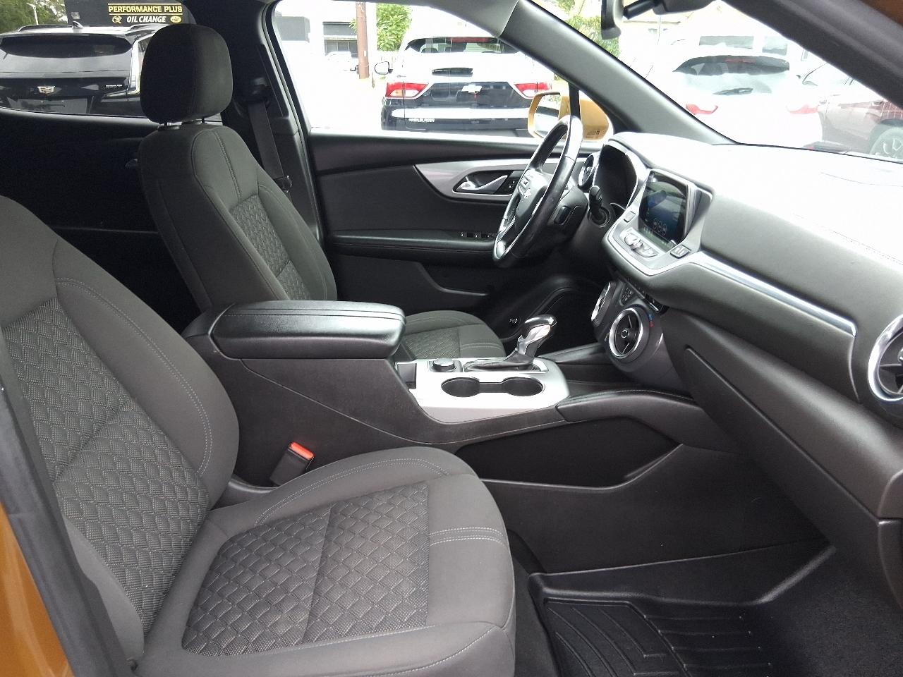 Chevrolet Blazer AWD 4dr w/2LT 2019