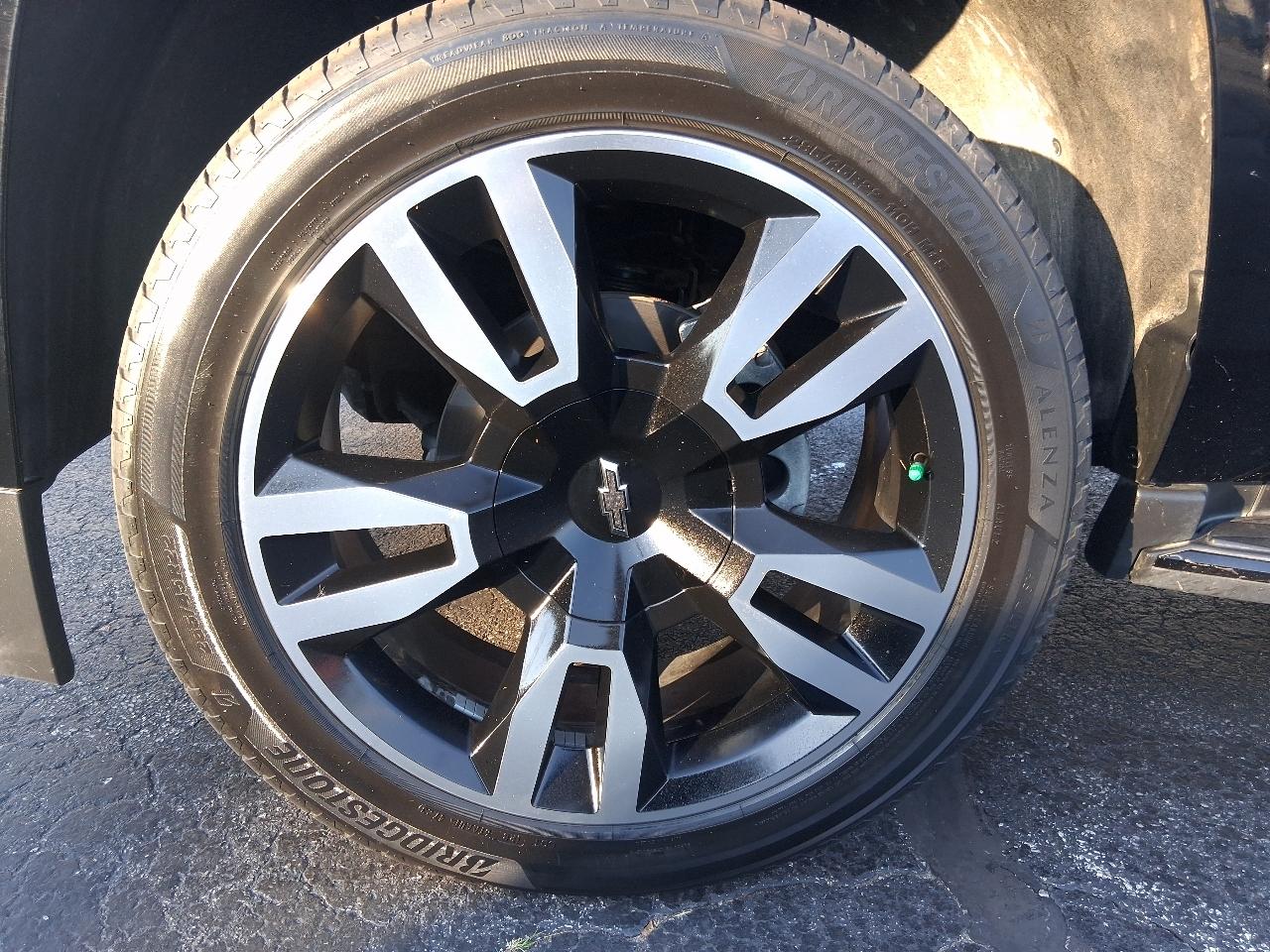 Chevrolet Tahoe 4WD 4dr Premier 2018