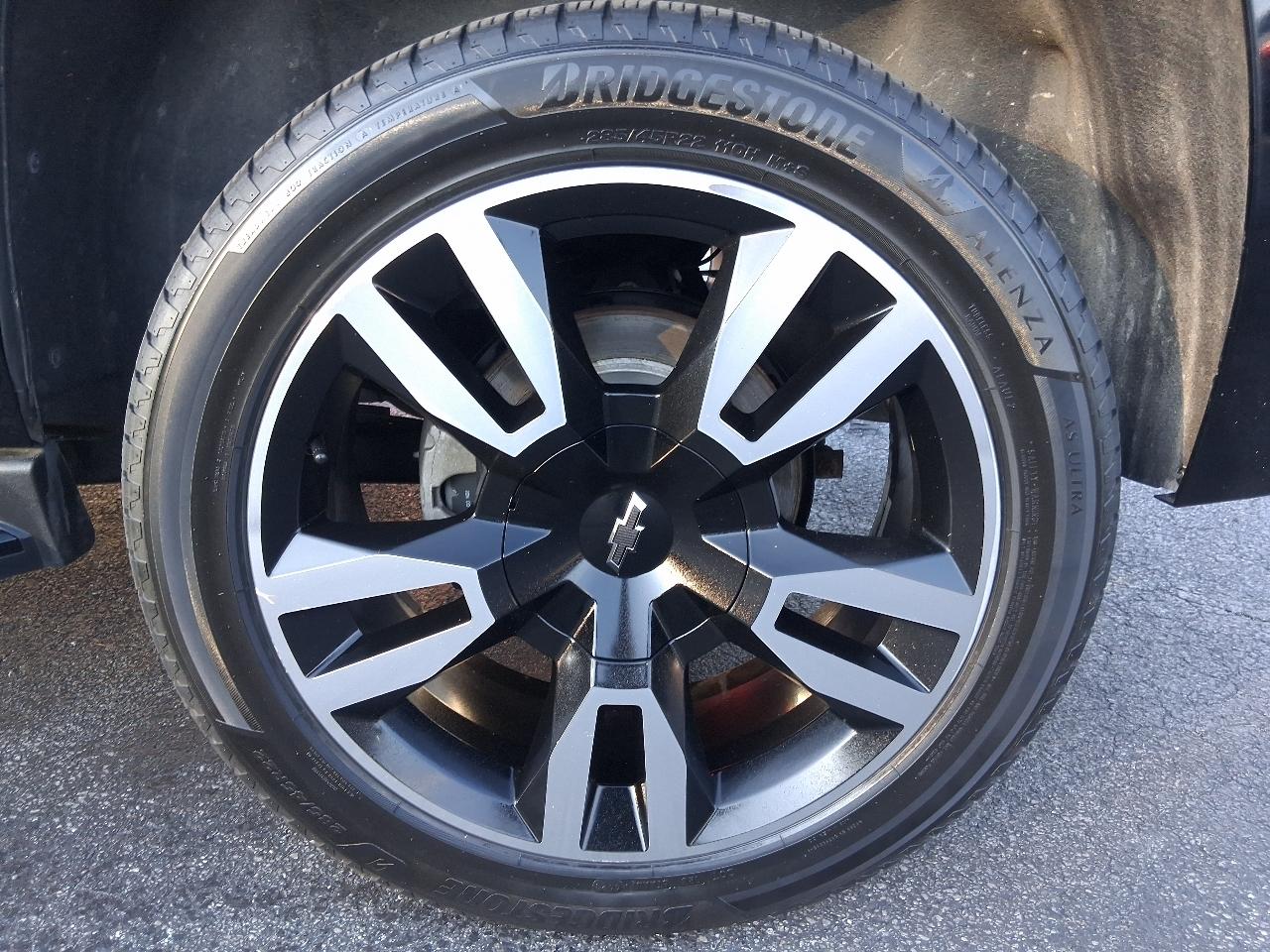 Chevrolet Tahoe 4WD 4dr Premier 2018