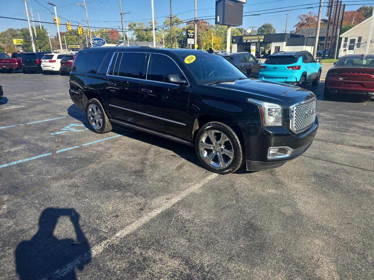 GMC Yukon XL 4WD 4dr Denali 2016