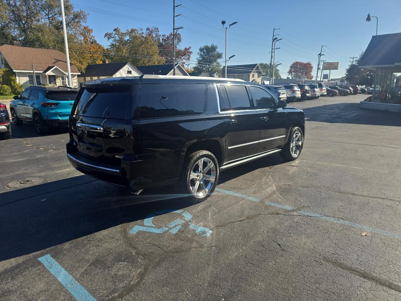 GMC Yukon XL 4WD 4dr Denali 2016