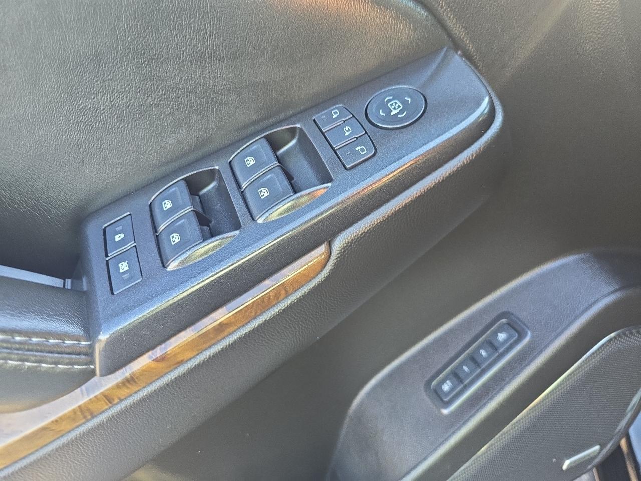 GMC Yukon XL 4WD 4dr Denali 2016
