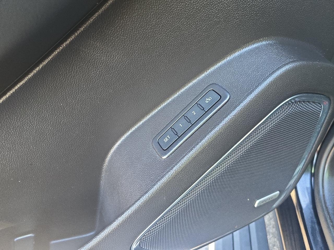 GMC Yukon XL 4WD 4dr Denali 2016