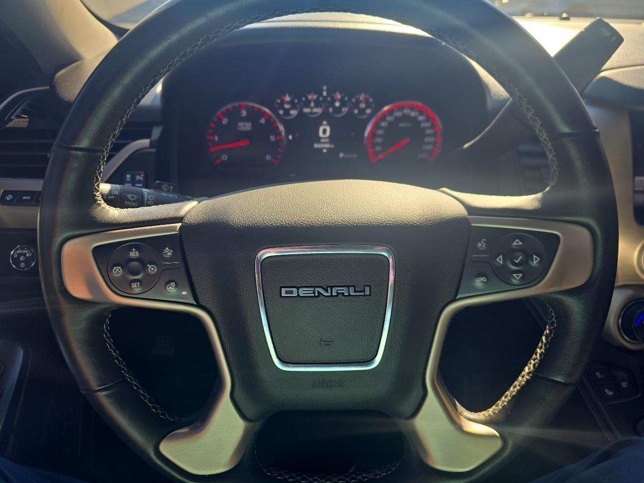 GMC Yukon XL 4WD 4dr Denali 2016