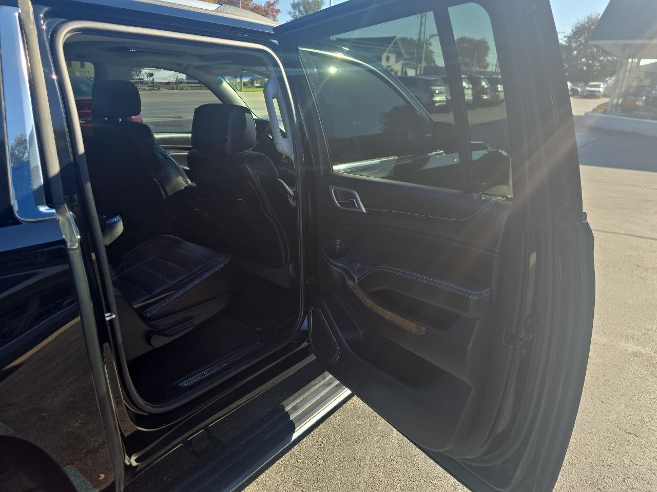 GMC Yukon XL 4WD 4dr Denali 2016