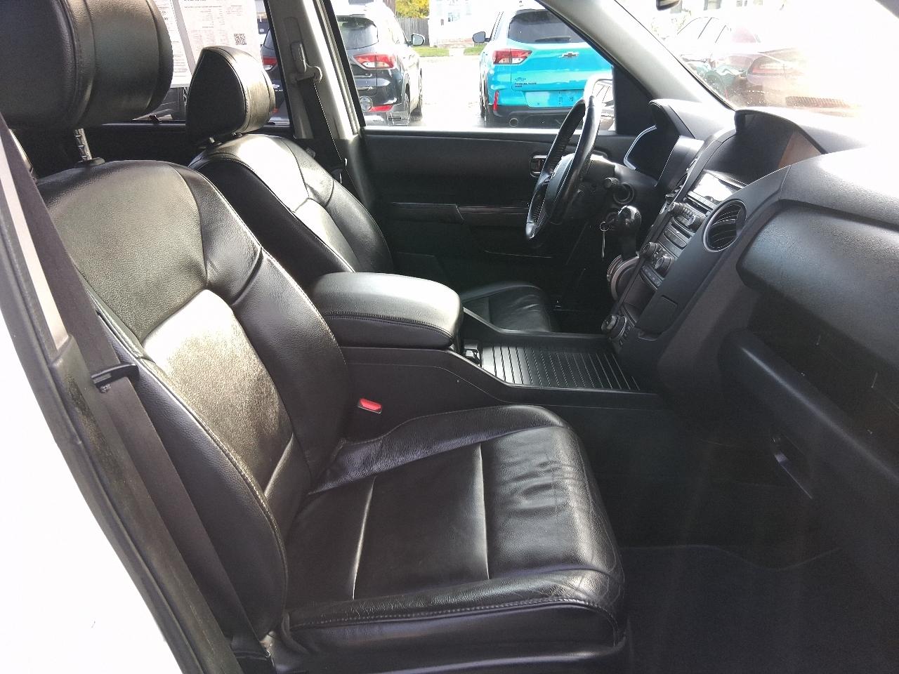 Honda Pilot 4WD 4dr Touring w/RES & Navi 2014