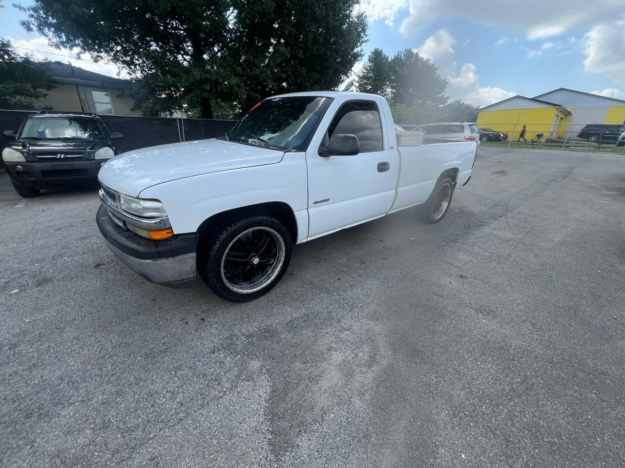 Chevrolet Silverado 1500 Reg Cab 133.0" WB 2000