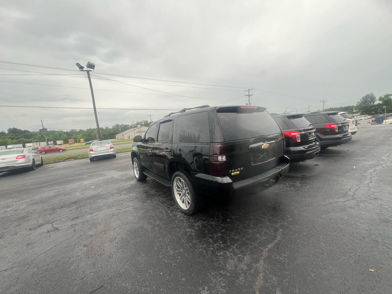 Chevrolet Tahoe 2WD 4dr 1500 LS 2013
