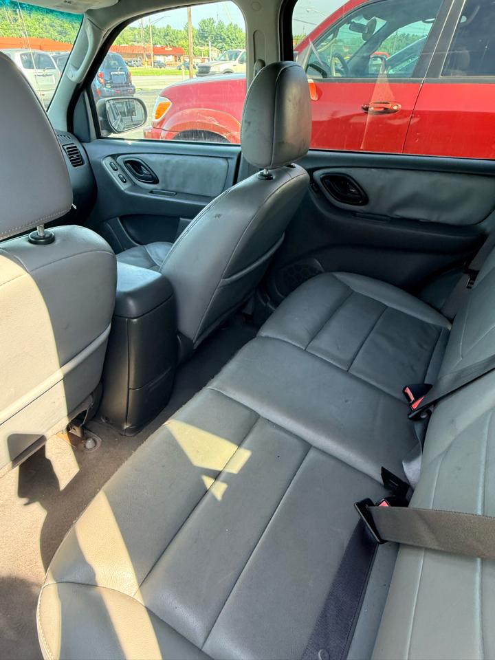Ford Escape 4dr 103" WB 3.0L XLT 2005