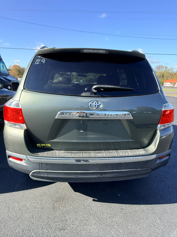 Toyota Highlander FWD 4dr I4 (Natl) 2013 Toyota Highlander FWD 4dr I4 (Natl) 2013