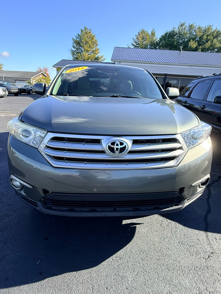 Toyota Highlander FWD 4dr I4 (Natl) 2013 Toyota Highlander FWD 4dr I4 (Natl) 2013