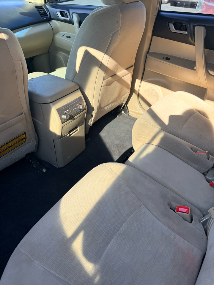 Toyota Highlander FWD 4dr I4 (Natl) 2013 Toyota Highlander FWD 4dr I4 (Natl) 2013