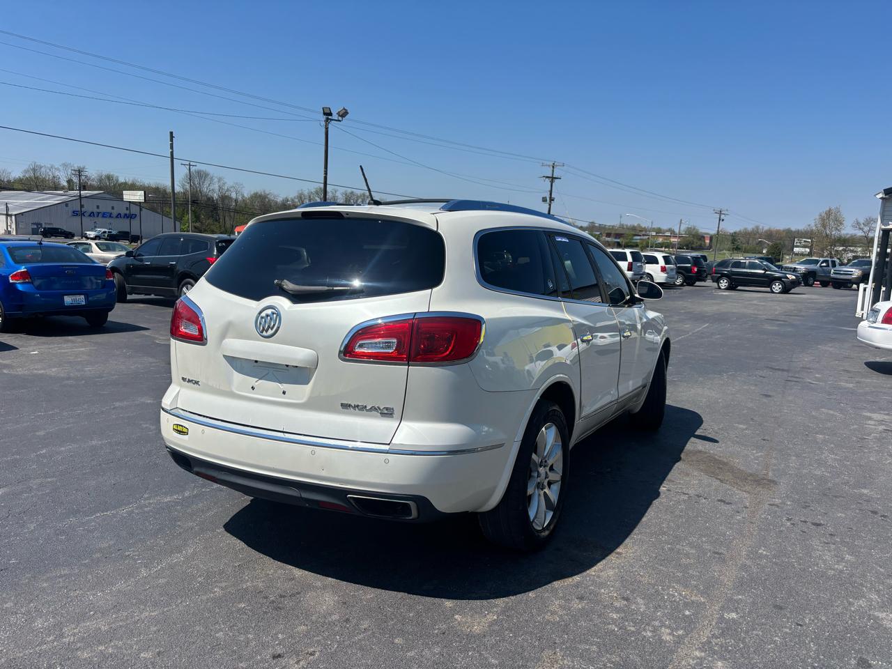 Buick Enclave AWD 4dr Premium 2013
