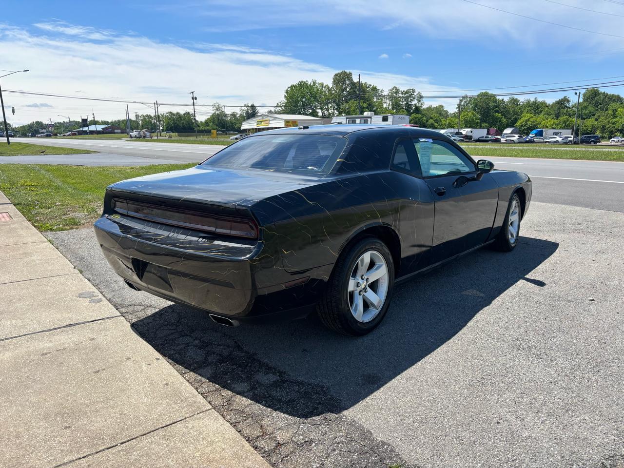 Dodge Challenger 2dr Cpe SXT 2013