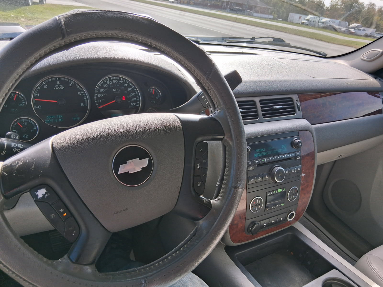 Chevrolet Suburban 4WD 4dr 1500 LT 2010 Chevrolet Suburban 4WD 4dr 1500 LT 2010