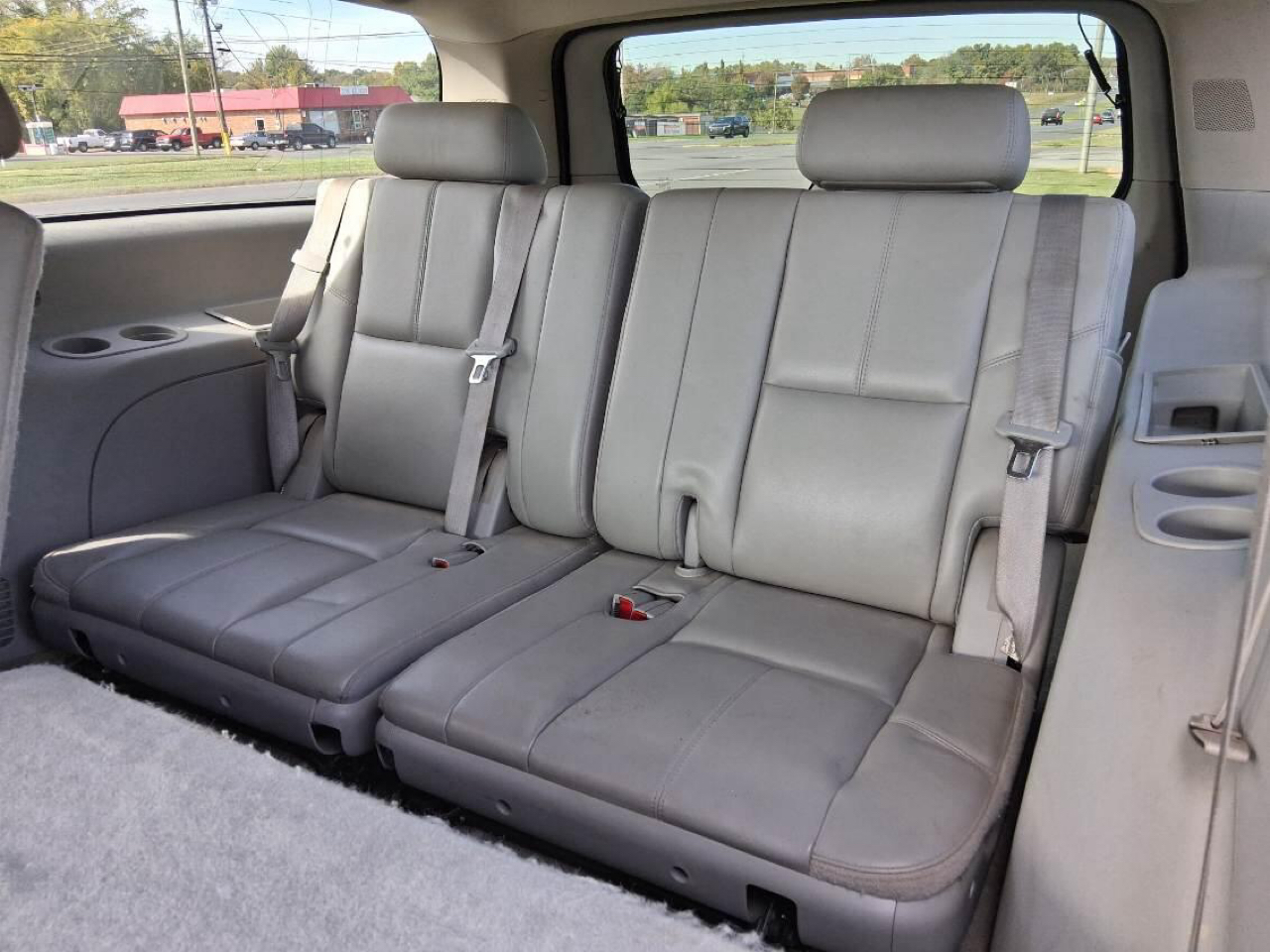 Chevrolet Suburban 4WD 4dr 1500 LT 2010 Chevrolet Suburban 4WD 4dr 1500 LT 2010