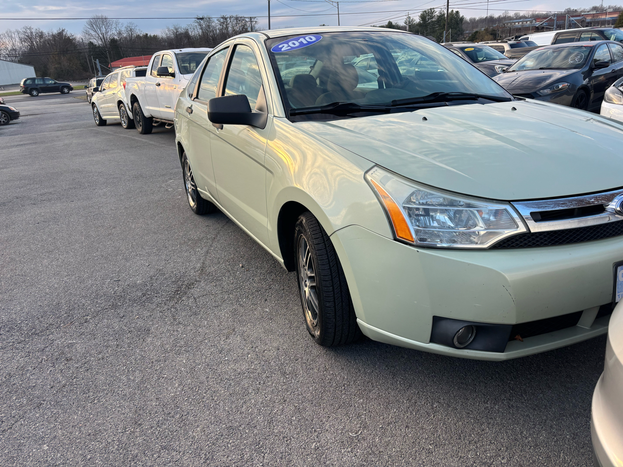 2010 Ford Focus 4dr Sdn SE