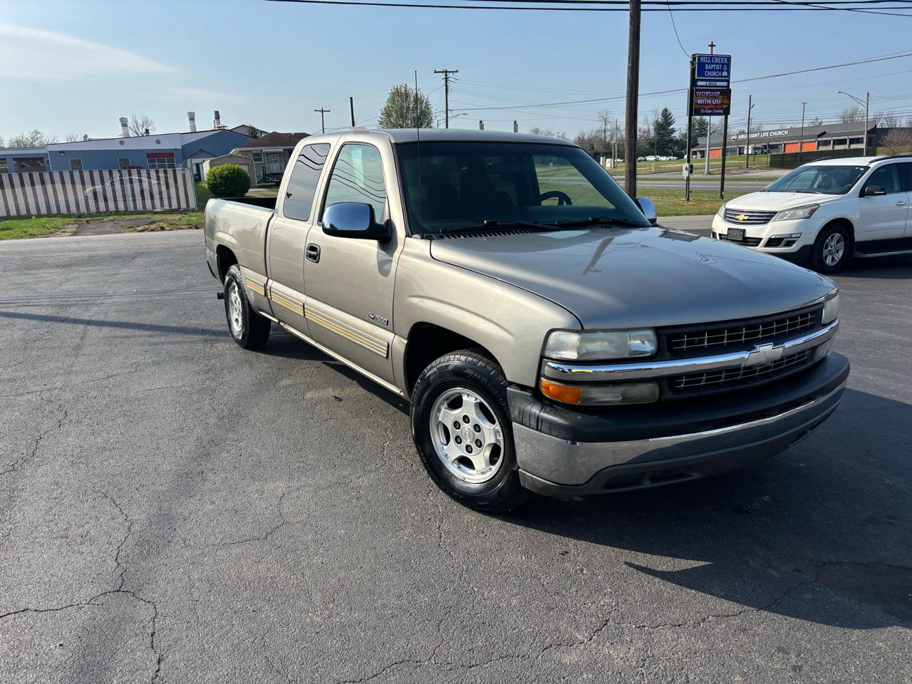 2001 Chevrolet Silverado 1500 Ext Cab 143.5" WB LS