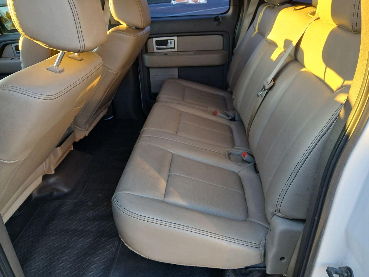 Ford F-150 2WD SuperCrew 145" XL 2010