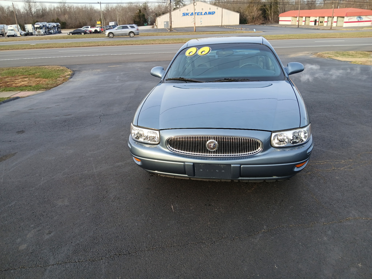 Buick LeSabre 4dr Sdn Custom 2000