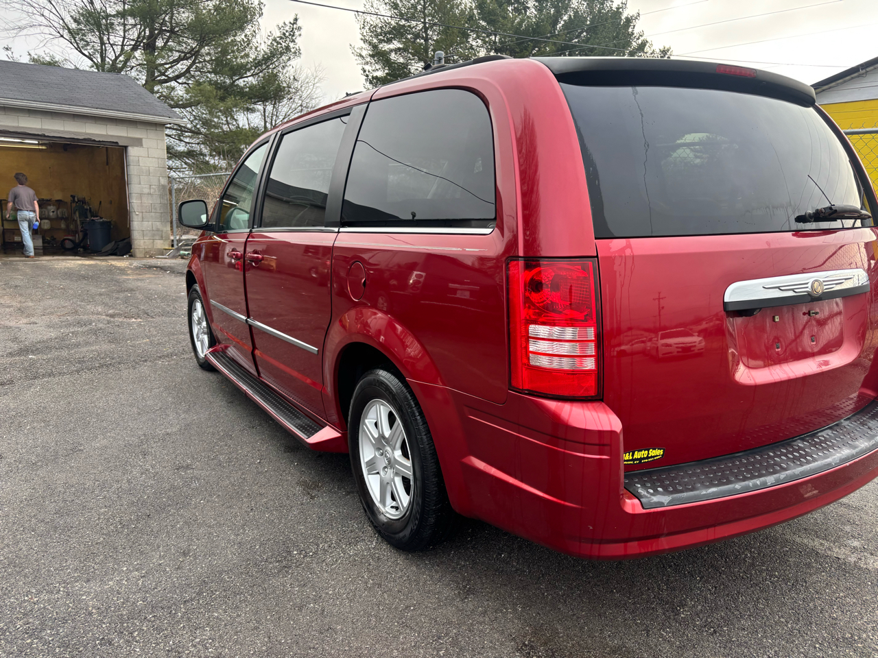 Chrysler Town & Country 4dr Wgn Touring 2010