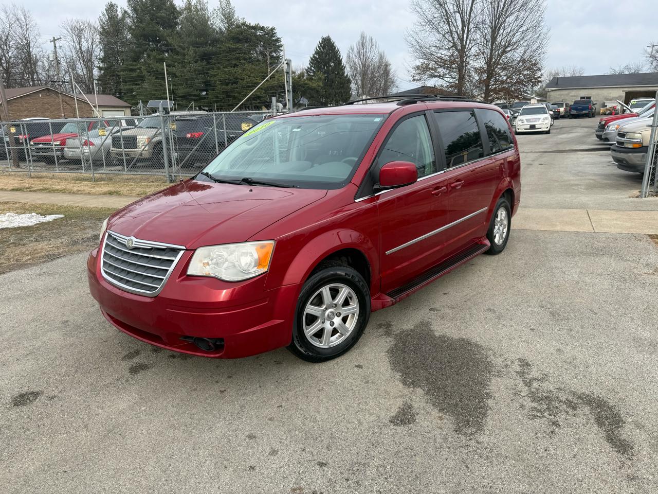 Chrysler Town & Country 4dr Wgn Touring 2010