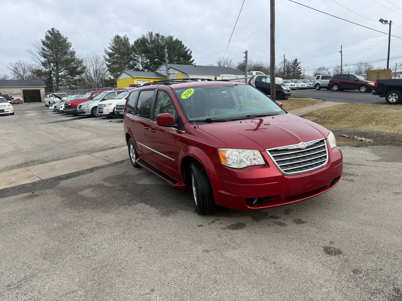 Chrysler Town & Country 4dr Wgn Touring 2010