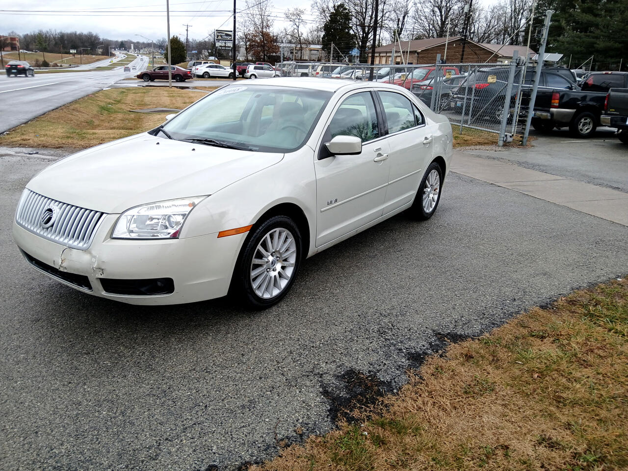 Mercury Milan 4dr Sdn I4 Premier FWD 2008