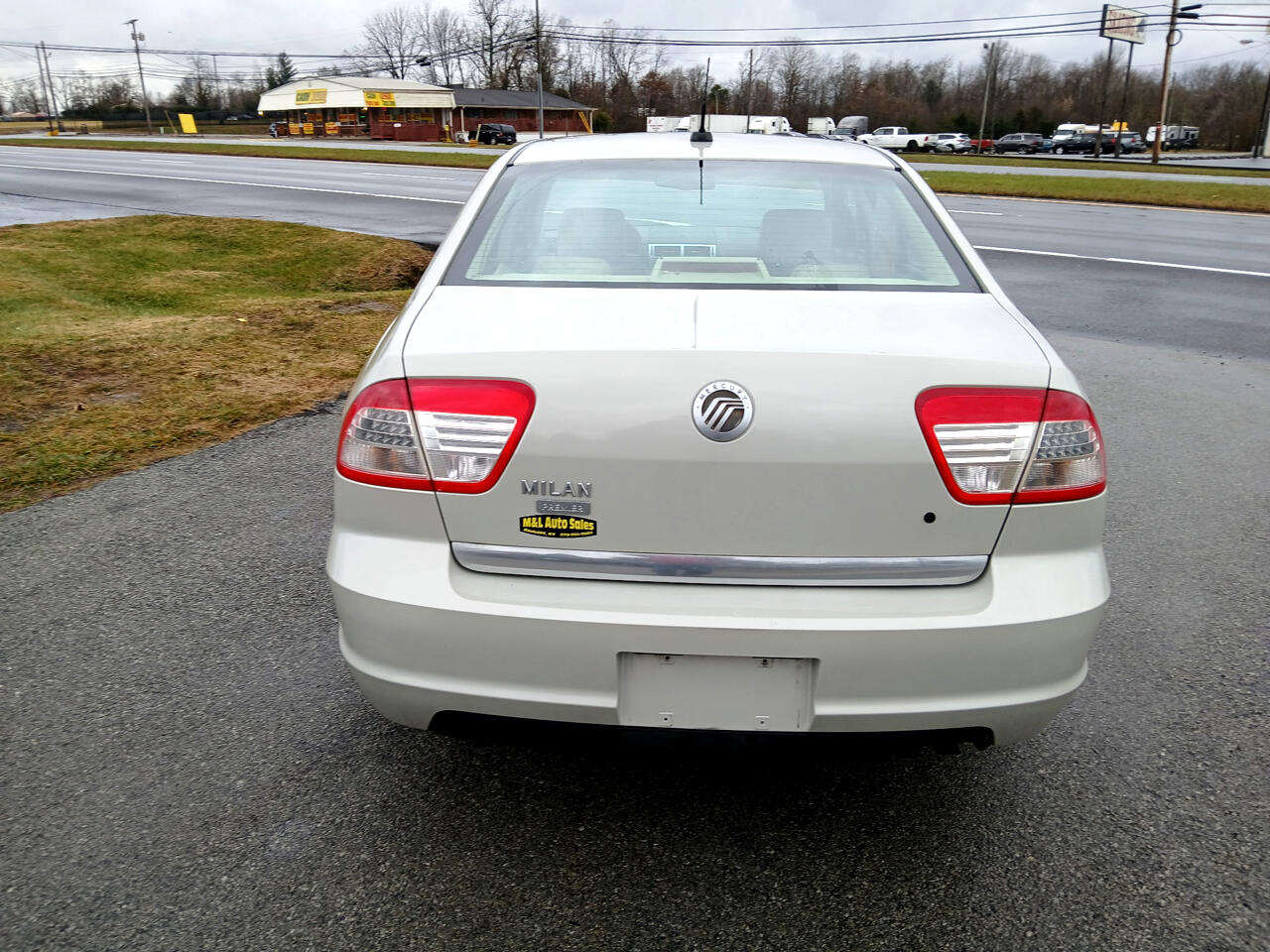 Mercury Milan 4dr Sdn I4 Premier FWD 2008