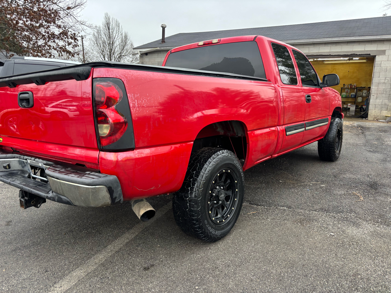 Chevrolet Silverado 1500 Ext Cab 143.5" WB 2WD LT2 2006