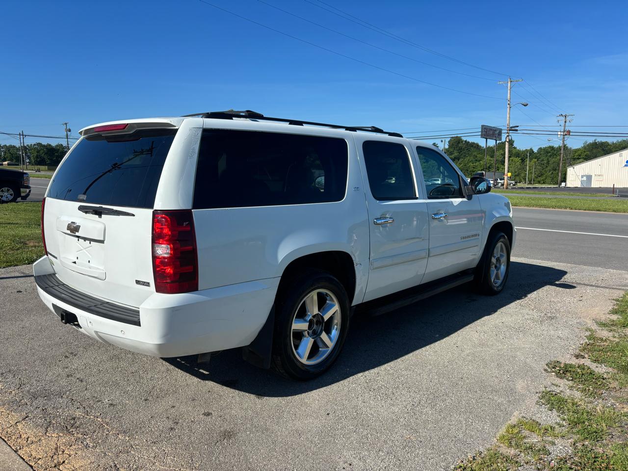 Chevrolet Suburban 4WD 4dr 1500 LTZ 2008