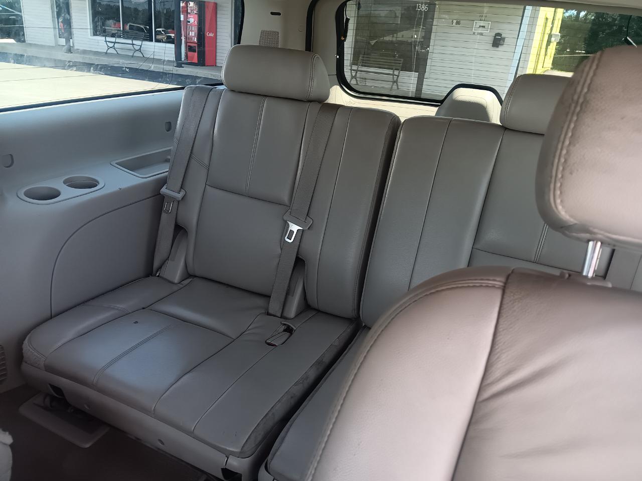 Chevrolet Suburban 4WD 4dr 1500 LTZ 2008