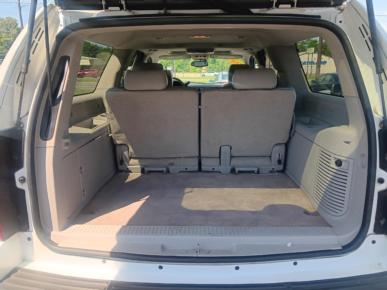 Chevrolet Suburban 4WD 4dr 1500 LTZ 2008