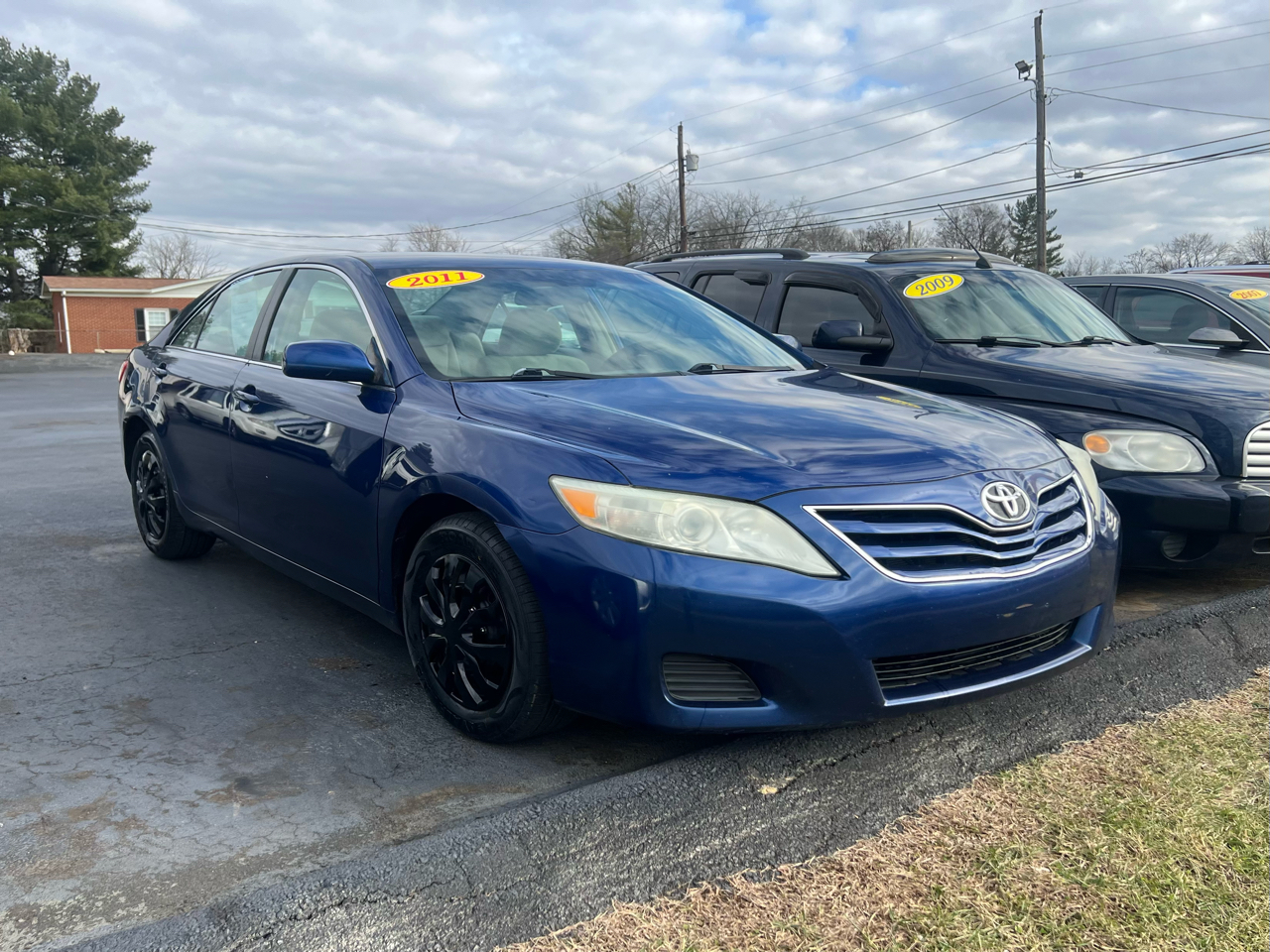 2011 Toyota Camry 4dr Sdn I4 Man LE (Natl)