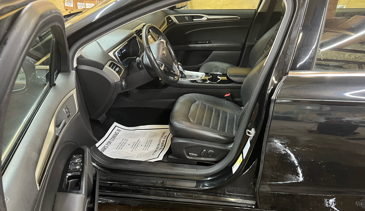 Ford Fusion 4dr Sdn SE FWD 2015