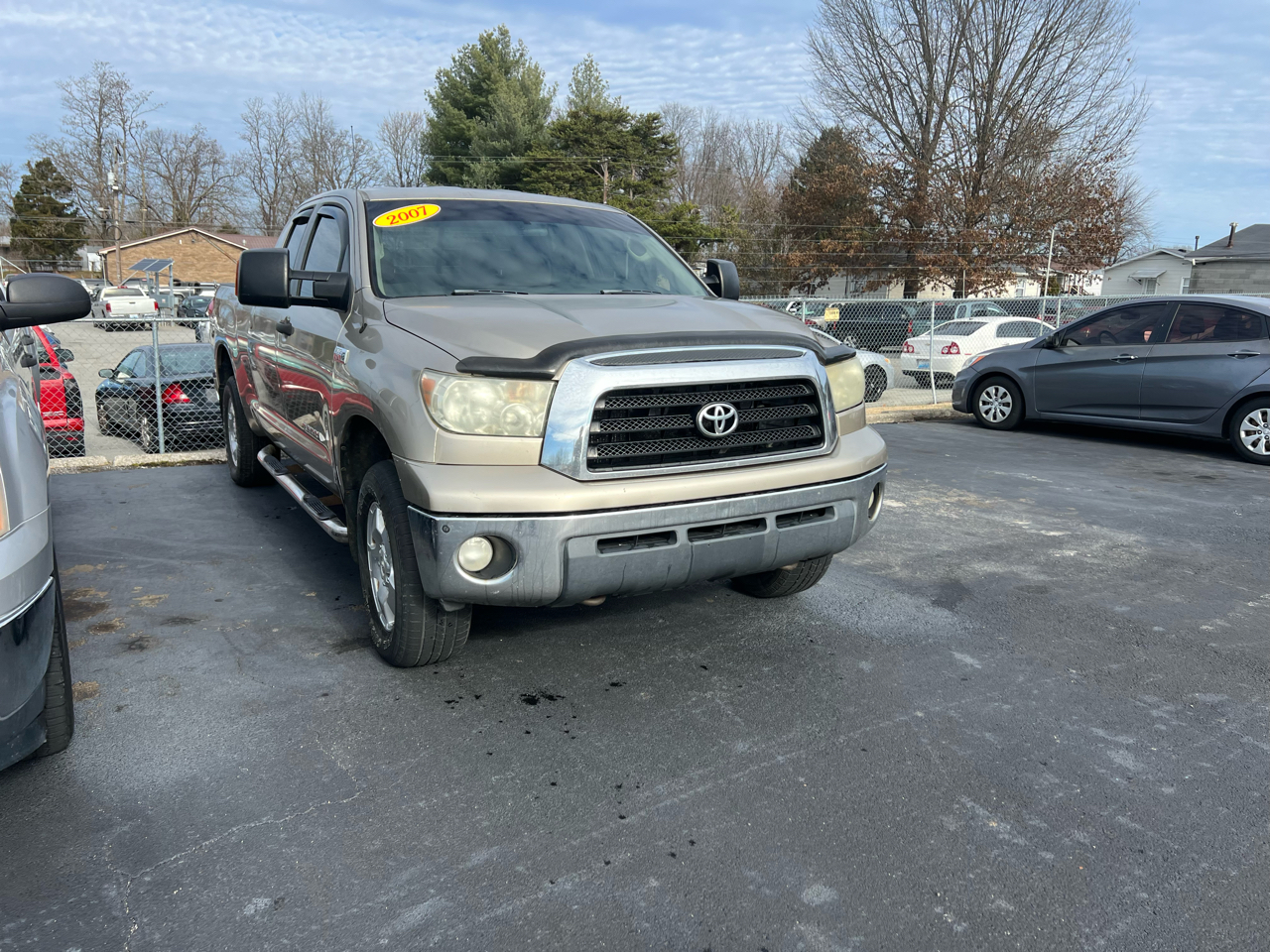 Toyota Tundra 4WD Double 145.7" 5.7L V8 SR5 (Natl 2007
