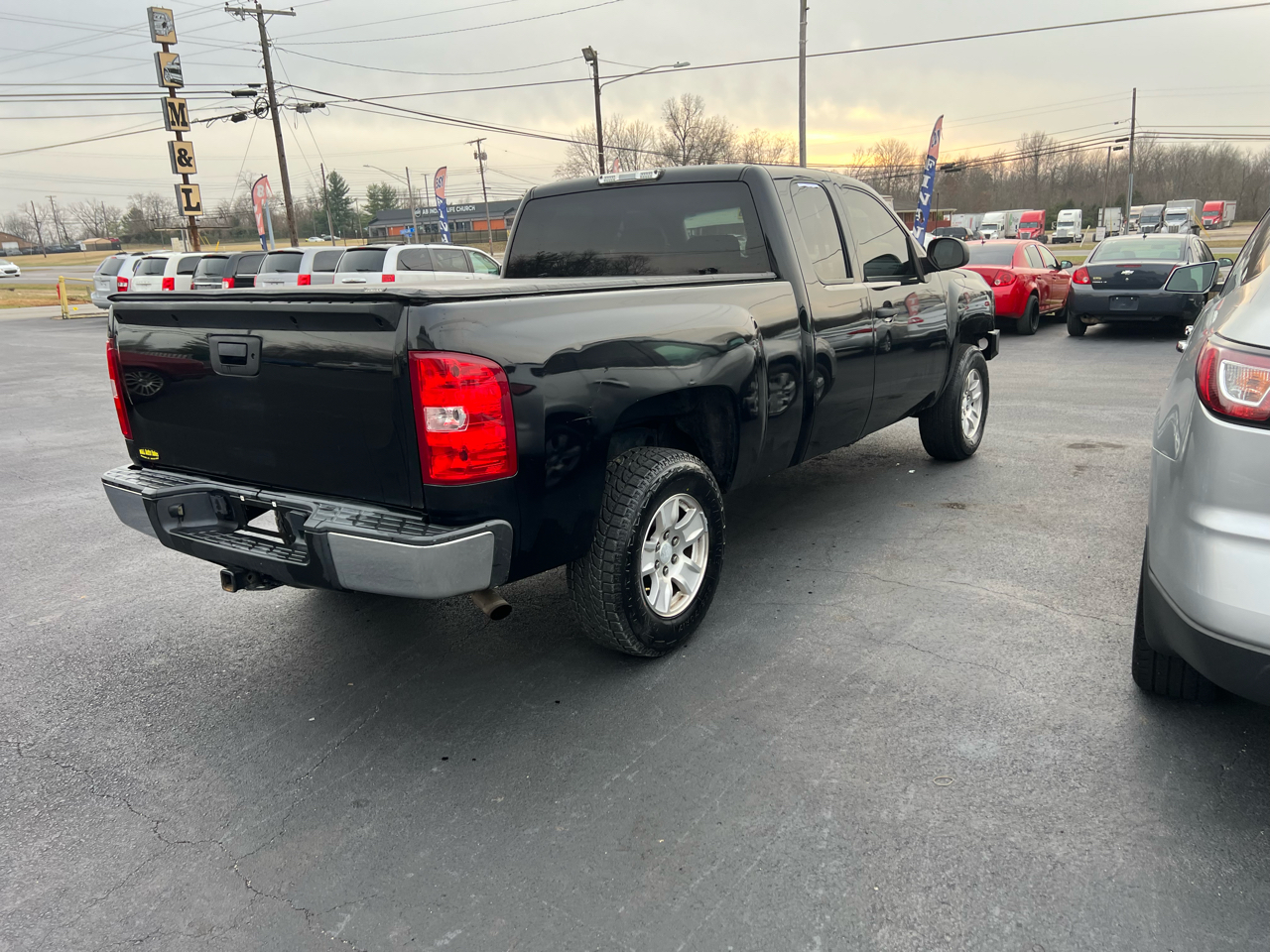 Chevrolet Silverado 1500 4WD Ext Cab 143.5" LT 2013