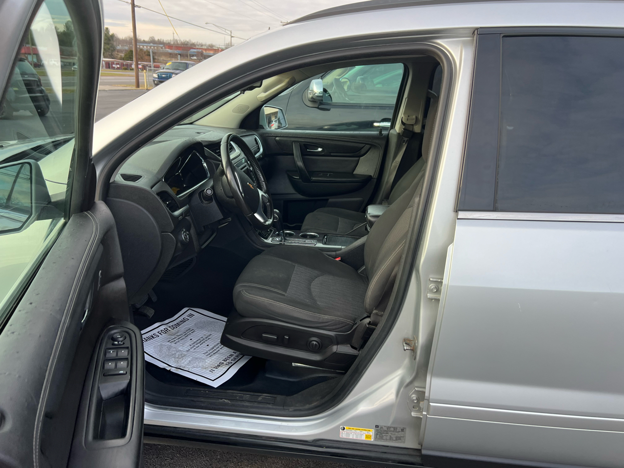 Chevrolet Traverse FWD 4dr LT w/1LT 2017